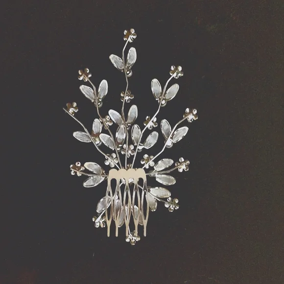 Rhinestone Hair Comb - Picture 2 of 7